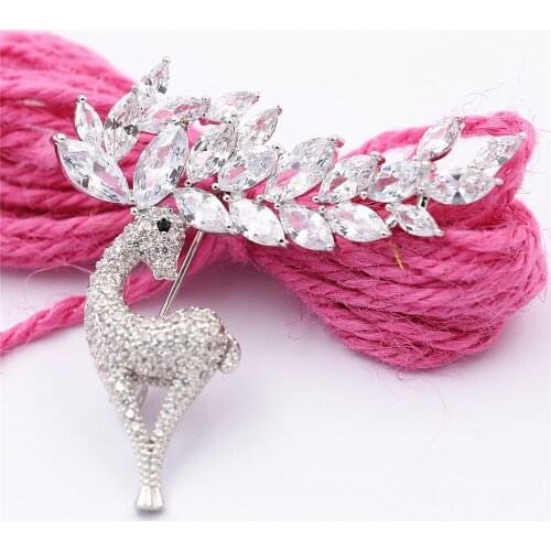 Boutique brooch GYWYN AAA elegant cubic zircon small cute deer brooch romantic cloth accessories brooch fashion jewelry