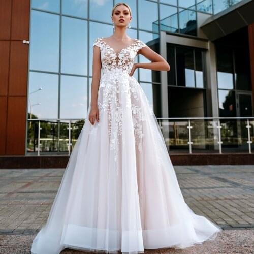 Weilinsha Elegant Scoop Neck Cap Sleeve A-Line Wedding Dress 2021 Boho Appliques Lace Sweep Train Bridal Gowns