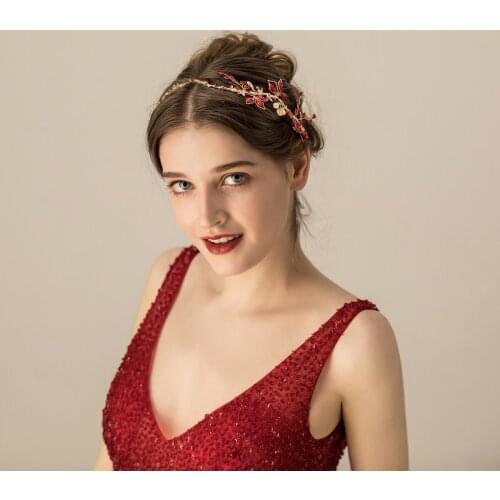 Luxury Retro Bridal Headdress Golden Alloy Leaves Red Bead Rhinestone Handmade Hair Hoop for Wedding Perform Studio Photo O547