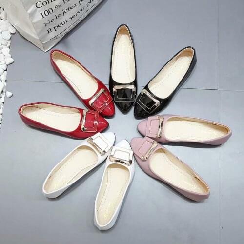 2020 new products solid color pointed casual light loafers women metal decoration fashion comfortable ladies flat shoes W38-90