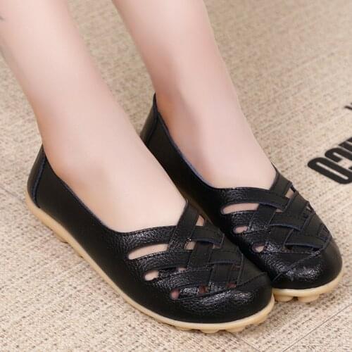 Summer Womens Flats Casual Shoes Leather Woman Loafers Slip On Female Flats Leisure Ladies Driving Shoe Solid Mother Boat Shoes