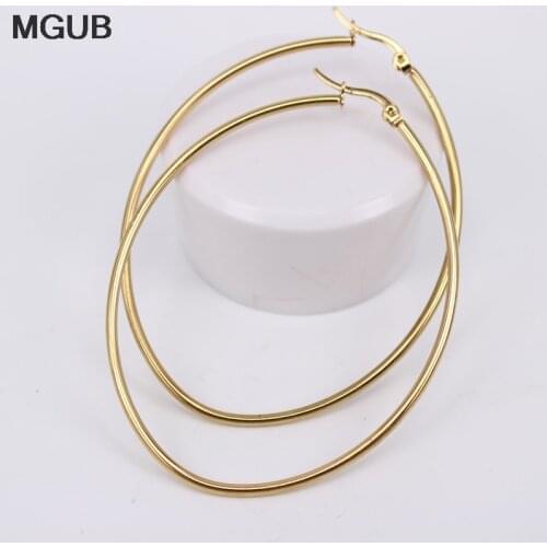Oval popular size cute exaggerated Hoop earrings Fashion women childrens classic simple stainless steel jewelry LH637