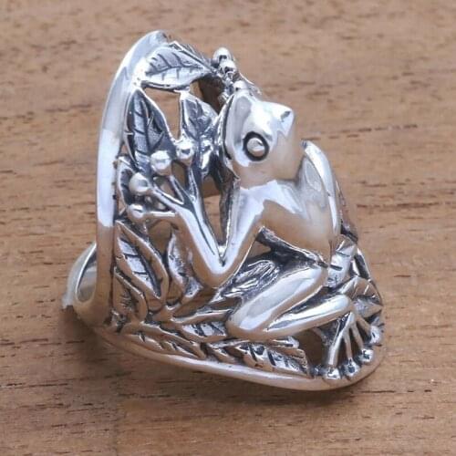WANGAIYAO couple new cute hollow frog leaf ring personality animal fashion men and women ring Valentines Day commemoration day