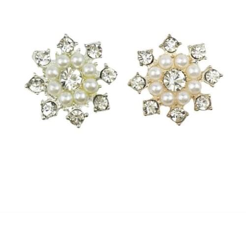 50pcs Charms Christmas Snowflake Wedding Brides Hair Decor Crystal Rhinestone Buckle Brooch Hairpin Accessory Belt Bag Ornament