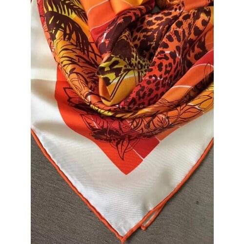 2020 new arrival spring classic leopard pattern 100% pure silk scarf twill hand made roll 90*90 cm shawl wrap for women lady