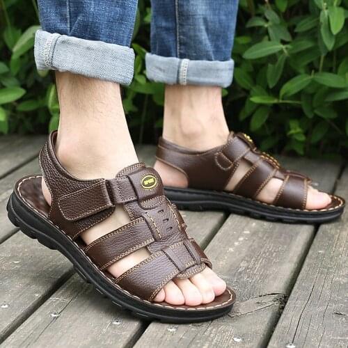 New Solid Color Leather Roman Casual Beach Sandals Mens Velcro Outdoor Slip-resistant Breathable Casual Sandals Mens Tide