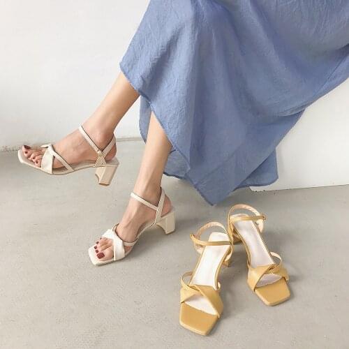 2021 Summer New Fashion Design Woven Ladies High Heels Ladies Lace-up Tower Buckle Sandals Open Toe Shoes