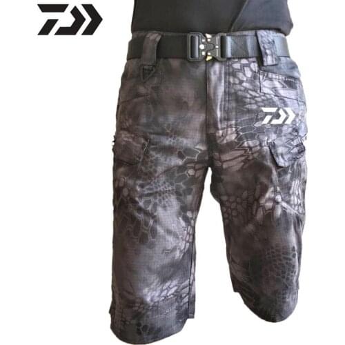 New Summer Daiwa Waterproof Thin Fishing Shorts Mens Breathable Quick Dry Fishing Wear Camping Outdoor Sport Fishing Clothing