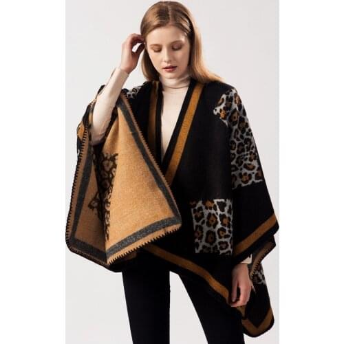 Luxury Brand Autumn and Winter 2019 Leopard Scarf Women Cashmere dual-purpose air conditioning Ponchos and Capes