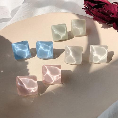 2021 New Korea Fashion Water Corrugated Resin Earrings for Woman Vibrant Style Square Earrings Black Yellow Jewelry Wholesale