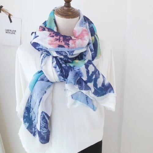 Spring korean fashion,cotton viscose flower scarf,british style,Muslim hijab,wrap,shawls and scarves,cape,cotton floral hijab