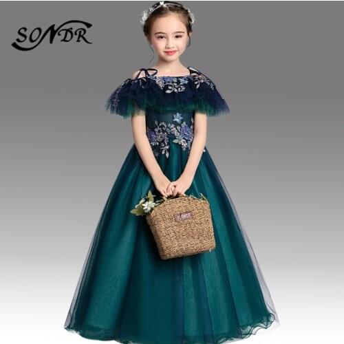 Flower Girl Ball Gowns HT151 Spaghetti Strap Embroidered Flower Girls Dresses Boat Neck Ruffles Lace Little Girls Pageant Dress