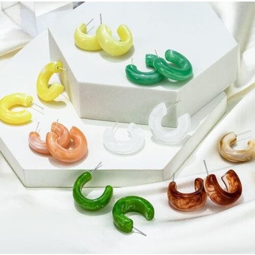 2020 New Lrregular Geometric Round Acrylic Statement Small Stud Earrings for Women Acetic Acid Resin Earrings Female Jewelry