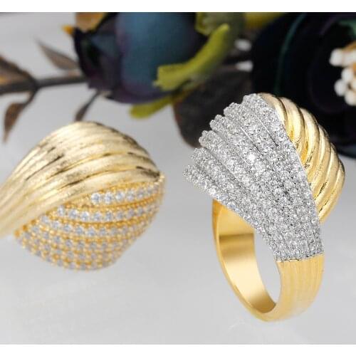 Bride Talk Engagement Wedding Crystal Shiny Rings For Women Gift Luxury Rings Paved Zirconia Brass Jewelry Accessories
