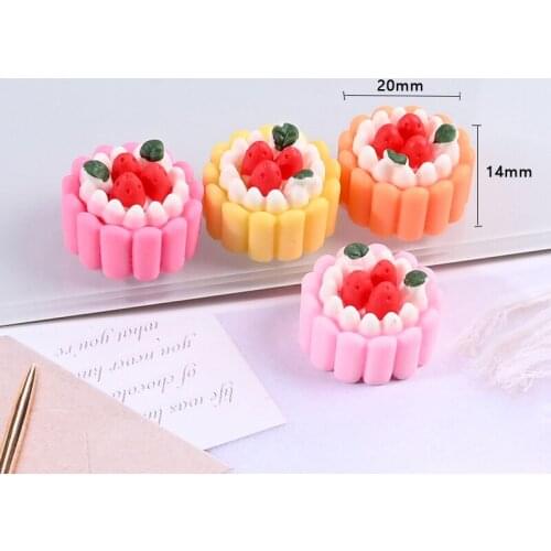 4PCS Dollhouse Miniature Food Cute Simulation Small Cream Cake For Blyth Barbies Doll Miniature Accessories