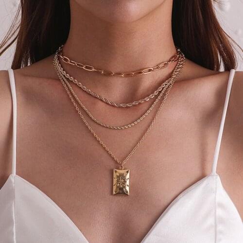 Vintage Multilayer Twisted Thick Chains Square Pendant Necklace Women Punk Exaggerated Geometric Party Jewelry Necklaces Kolye