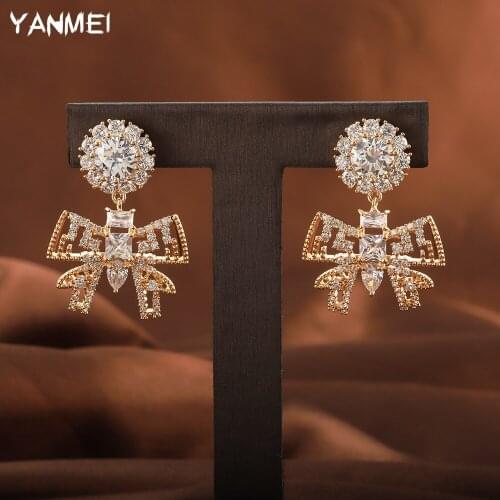 Fashion Butterfly Earrings for Women Cute Bee Big Jewelry Flexible Shiny Colorful Luxury Bridal Accessories Pendientes Colgantes