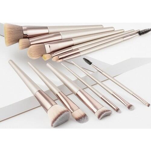 6pcs Makeup Brushes Set Foundation Eye Cosmetic Powder High Quality Eye Shadow Cosmetics Professional Eyebrow Soft Hair