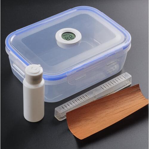 Cigar Humidifier - Digital hygrometer and cedar wood humidifier, crystal clear, acrylic transparent cigar box