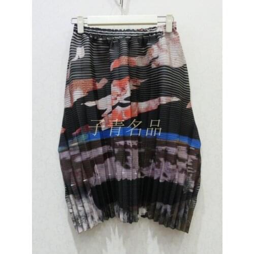 HOT SELLING Miyake fold fashion printed skirt Folding horizontal lamination skirt IN STOCK