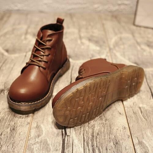 HughSwell Fashion Footwear