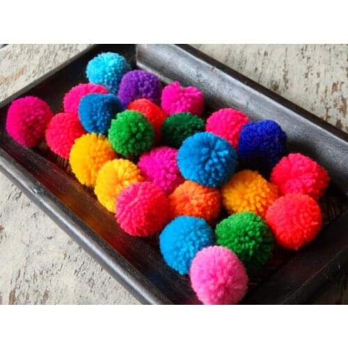 10pcs yarn Pom Pom Balls Handmade Play bright mix color Yarn Pom Pom, Cotton party yarn balls 3.5-4cm