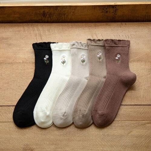 Flower Embroidery Harajuku Retro Ruffle Socks Autumn Fashion Solid Winter Woman Socks Japanese Kawaii Cute Socks Christmas Gifts