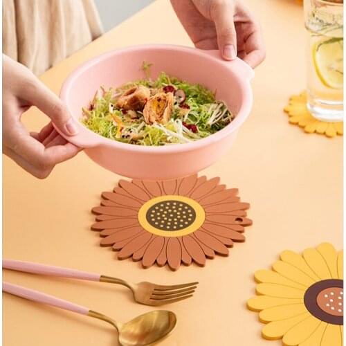 Cute Insulation Pad Coaster Placemat Table Mat Waterproof Non-slip Heat Resistant Sunflowers Flowers For Home Kitchen Bar Pvc