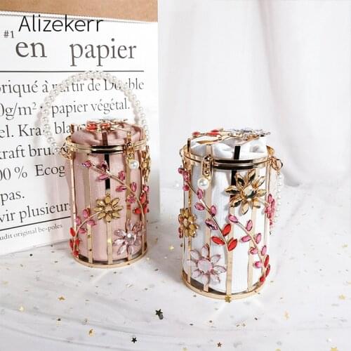 Crystal Flowers Evening Bag Women 2021 New Cute Round Pearl Hollow Out Clutch Purses And Handbags Luxury Designer Metallic Bags