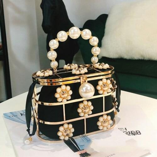 Womens Pearl Clutch Bag Luxury Designer Women Handbag Beaded Hollow Out Metallic Elegant Wedding Party Evening Bag ZD1569