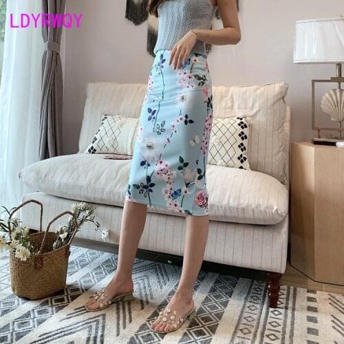 2021 summer Korean version of the new college style high waist bag hip skirt with slits and thin print stretch one-step skirt