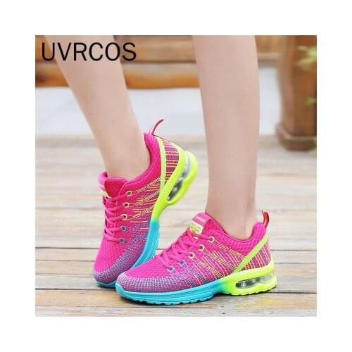 2021 New Womens Sports Shoes Breathable Jogging Shoes Lightweight Fashion Casual Womens Shoes Wild Walking Shoes Women