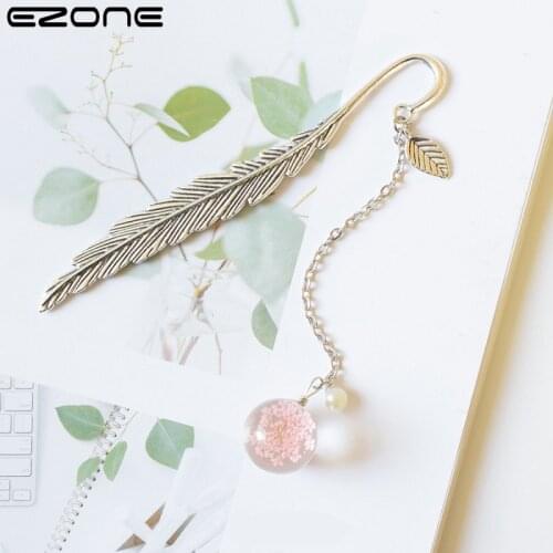 EZONE Creative Dried Flower Specimens Bookmark Pendant Reading Pagination Metal Feather Bookmark Stationery School Office Supply