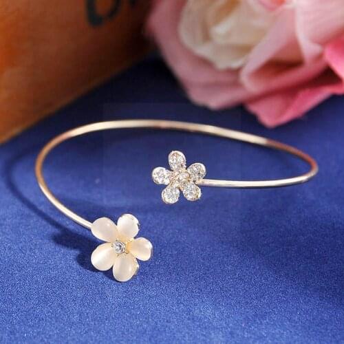Fashion Small Daisy Bracelet Asymmetry Adjustable Crystal Girl Bracelet For Women Party Jewelry Gifts Flower Birthday Doubl Q9L0