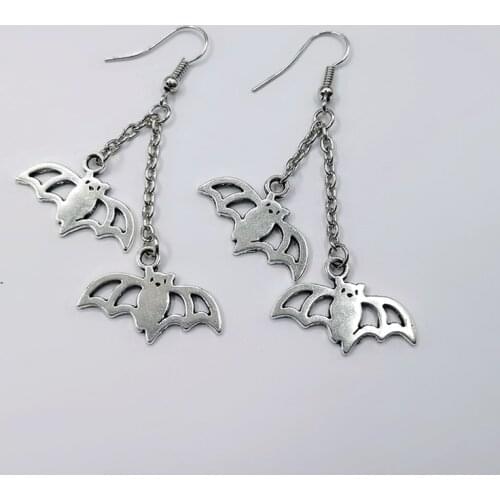 Anging bat earrings Gothic witch Vampire Bat pendant Diablo jewelry silver bat fashion gift women classical Halloween hilarity