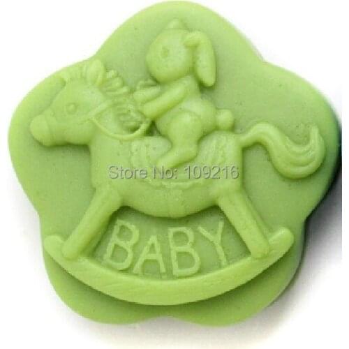 1pcs The Rabbit Trojan(R1249) Silicone Handmade Soap Mold Crafts DIY Mold