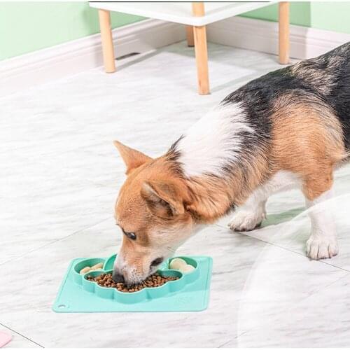 Dog Feeder Bowl Pet Puppy Cat Feeding Pad Silicone Dog Feeder Food Bowls Silicone Plate Pet Waterer Feeder For Cats