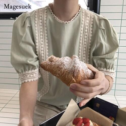 Korean Chic Retro Summer Sweet Blouse Women New O Neck Hollow Lace Stitching Puff Short Sleeve Loose Shirt Fashion Tops 14492