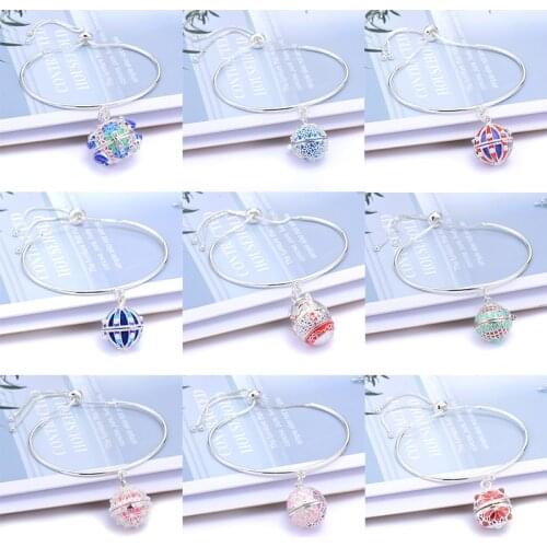 2021 Hot New Luxury Style Pattern Diffuser Bracelets Perfume Aromatherapy Open Lockets Bracelet Bangle Jewelry For Womens