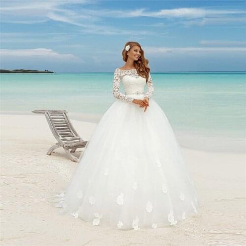 Modest Scoop Lace Long Sleeves A-Line Wedding Dresses With Buttons Back Beach Bridal Gowns With Ribbon Waistline Fashion Women