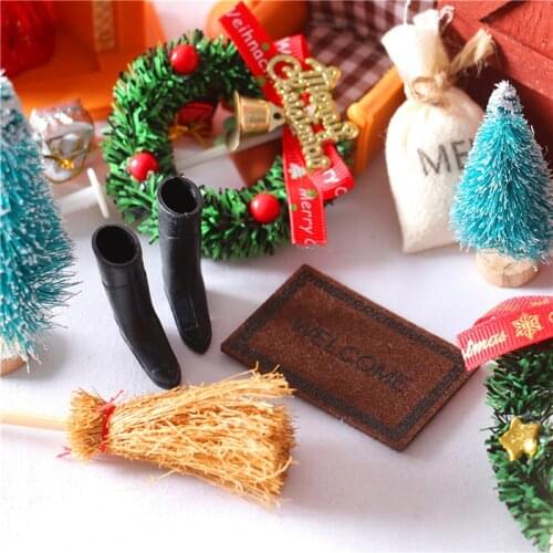 5Pcs/Set 1/6 1/12 Dollhouse Christmas Boots Tree Wreath Pine Santa Claus Carpet Broom Dollhouse Miniature Accessories