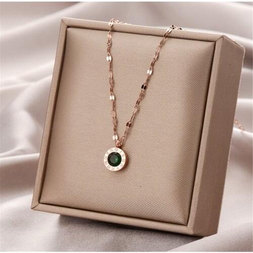 316L Stainless Steel Titanium Steel Roman Numerals Green Crystal Pendant Anti-fading Necklace