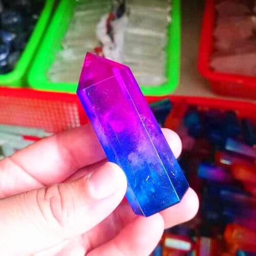 Natural aura quartz crystal wand point kristallen mineralen gemstones gode spiritual healing decoracion hogar moderno