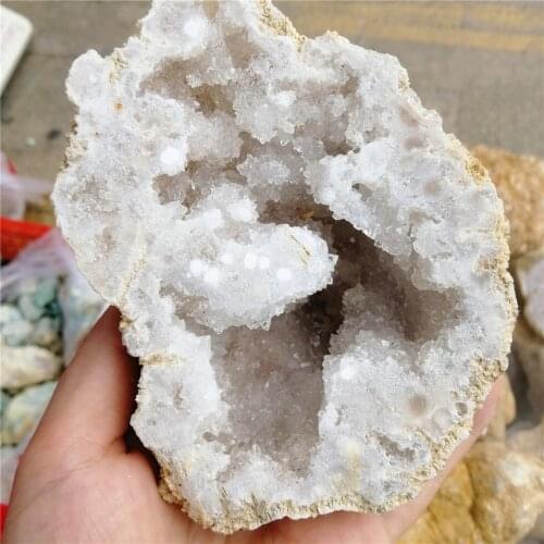 600-700g Large Natural Agate Geode Healing Crystal Geode Crystal Druzy For Home Decor