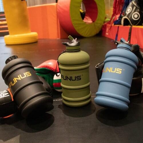 FUNUS Big Water Bottle BPA Free Half Gallon Water Bottle Hydro Jug Reusable Water Bottle for Men Women Fitness Sport Gym Outdoor