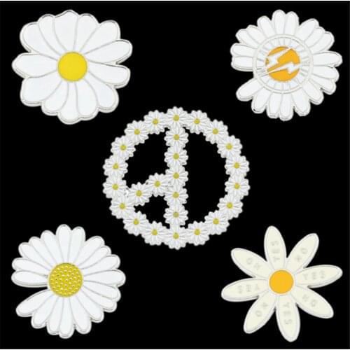 Fashion White flower enamel pins Cute Metal Pins Badge Denim Enamel Lapel Design copper Brooch Denim pins Jewelry For Women