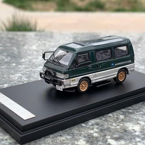 1/64 Scale Resin Car Model Mitsubi_shi DELICA L300 Green Collection Toy Gift