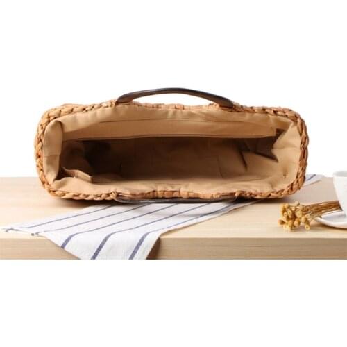 R7RC Straw Woven Handbag Rattan Tote Bag Wood Handle Clutch Bags Retro Design Summer Beach Wicker Bag Trendy Photo Props