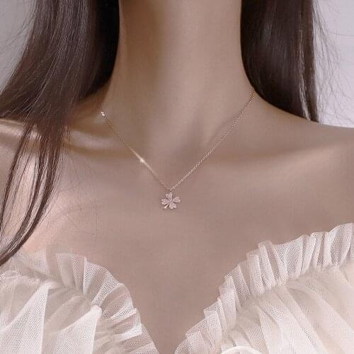 2021 new copper zircon four-leaf clover necklace pendant simple fashion temperament lucky clavicle chain