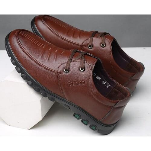 New Fashion Mens Loafers Comfortable Flats Casual Shoes Men Outdoor Breathable lace up Soft Leather Driving Shoes Moccasins